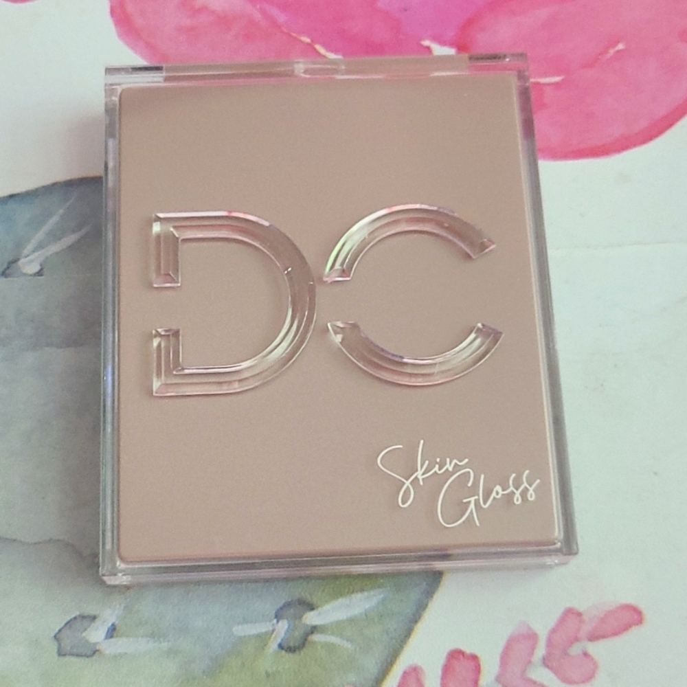 Dominique Cosmetics Skin Gloss